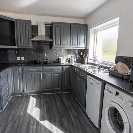 Charming 2br Maisonette In Carlisle Center *