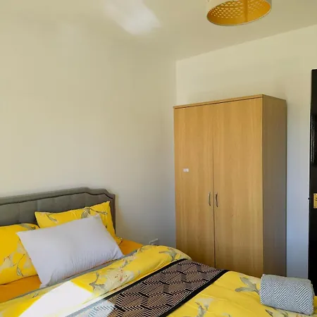 Ferienhaus Charming 2br Maisonette In Center *