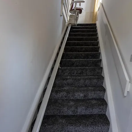 Charming 2br Maisonette In Center * Карлайл
